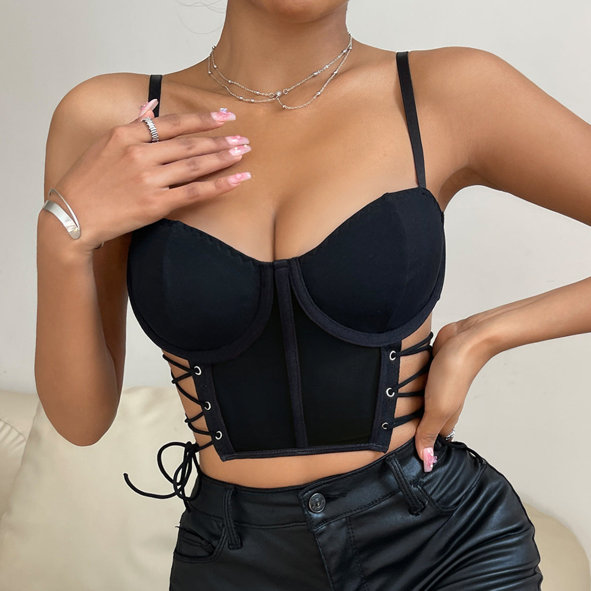 New Street-style Cropped Vest With Hollowed-out Crisscross Straps